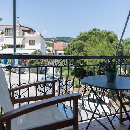 Annis House Hotel Skiathos Town Exterior photo