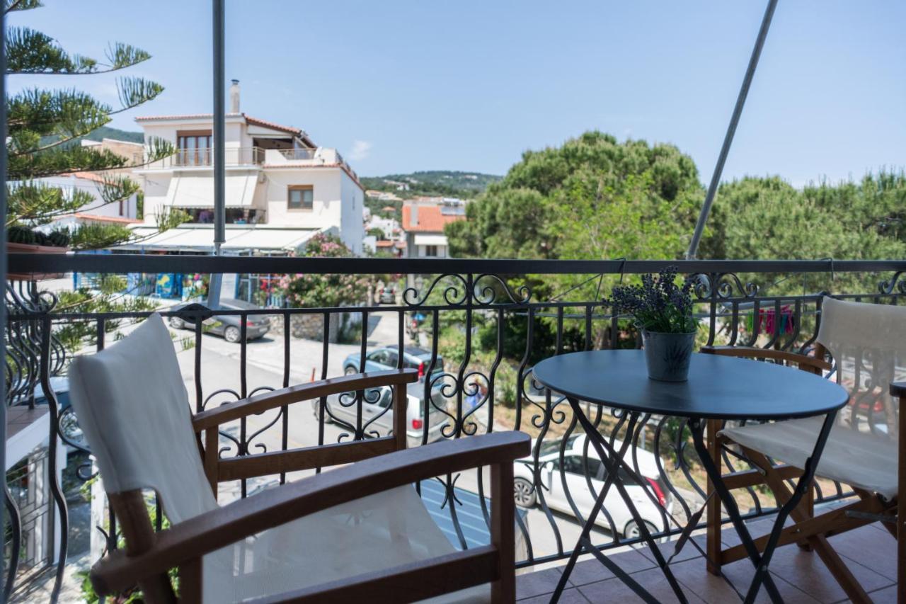 Annis House Hotel Skiathos Town Exterior photo